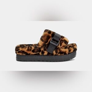 Ugg Fluffita Panther Print Treadlite Slippers